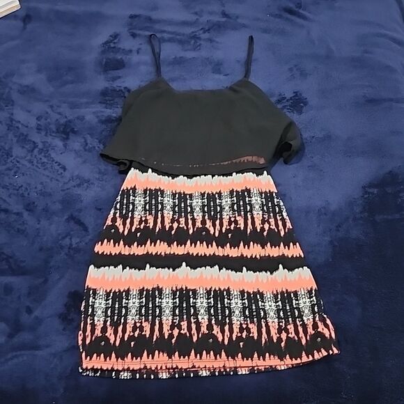 Black and Neon Pink Mini Dress - Picture 2 of 4